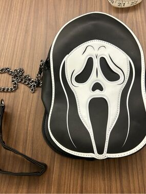 Scream bag Black & White Ghost-Face Crossbody Belt Bag